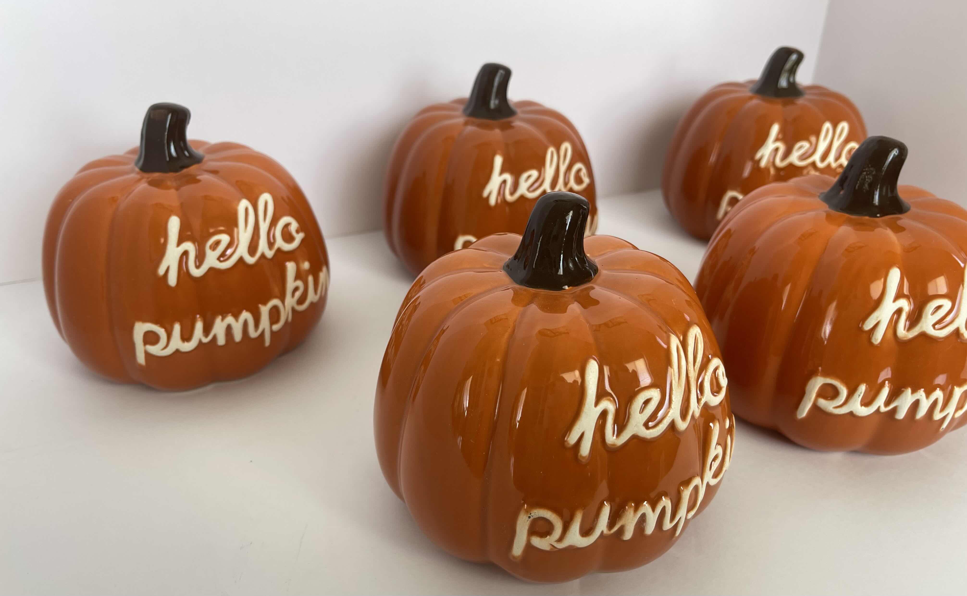 Photo 1 of HOLIDAY HALLOWEEN CERAMIC HELLO PUMPKINS H4.5” (5) MSRP $50