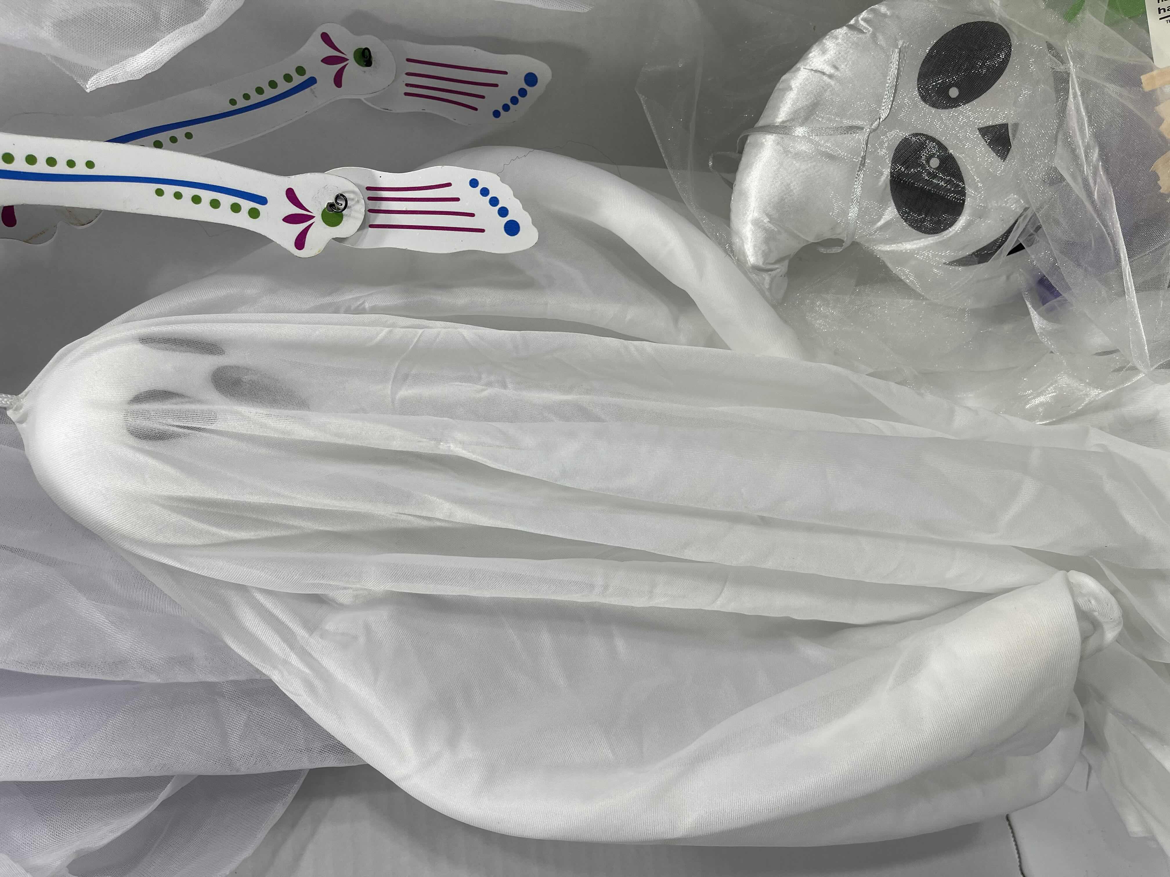 Photo 1 of HALLOWEEN HANGING DECORATIONS LOT (11 ITEMS) - TALK BACK HANGING FIGURE, GHOSTS & SKELETON NWT MSRP $90