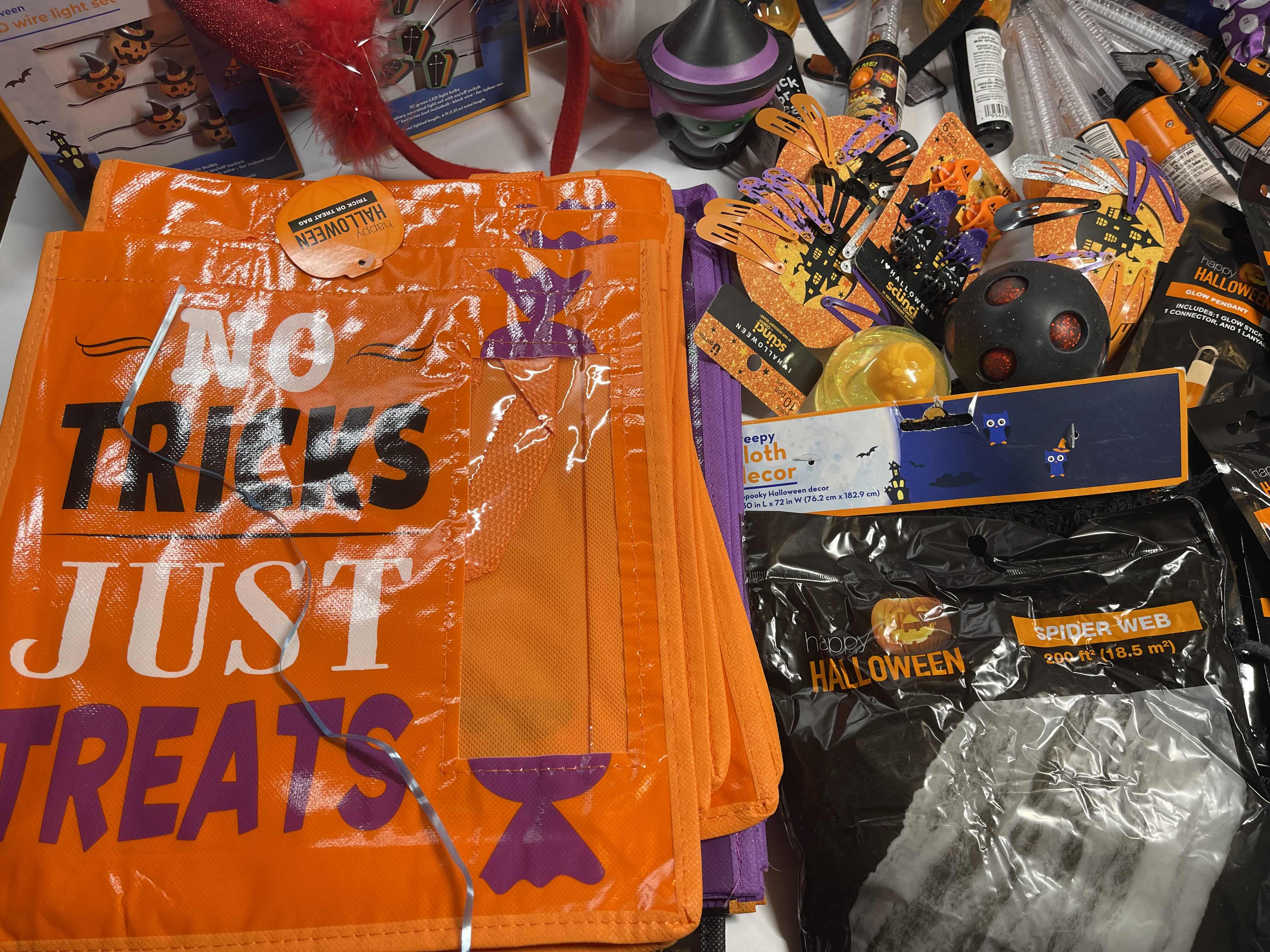 Photo 1 of HALLOWEEN HOLIDAY DECORATION LIGHT-UP FUN ITEMS LARGE ASSORTMENT MSRP $200