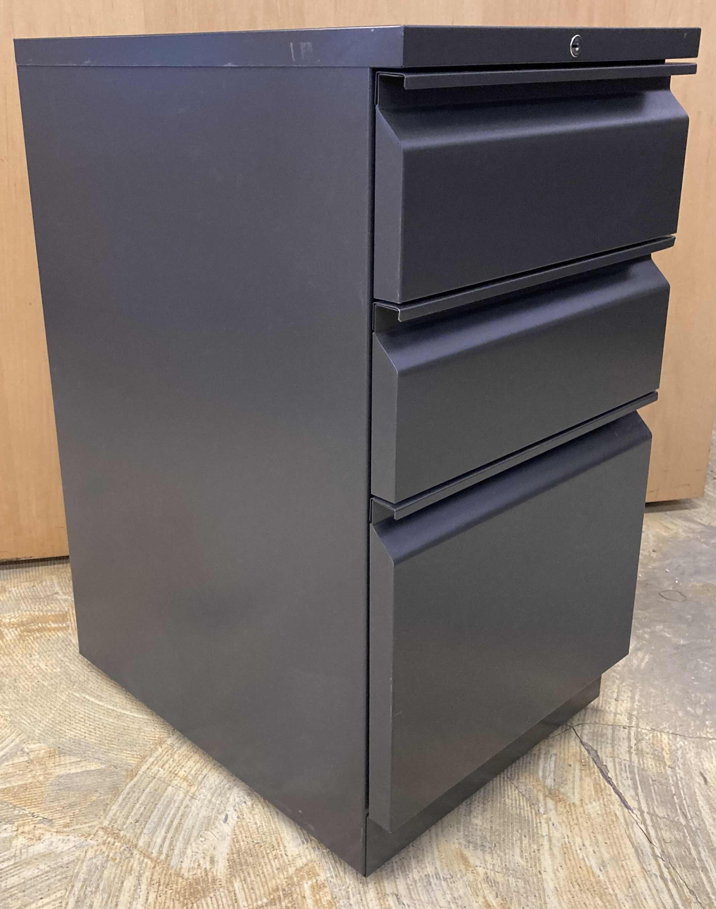 Photo 1 of HON FLAGSHIP CHARCOAL METAL 3-DRAWER ROLLING FILE CABINET 15” X 20 H28”