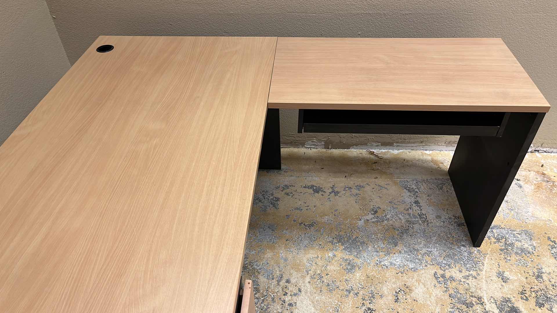 Photo 1 of WOOD LAMINATE L SHAPE DESK W ROLLING 3 DRAWER CABINET 65” X 65.75” H29”