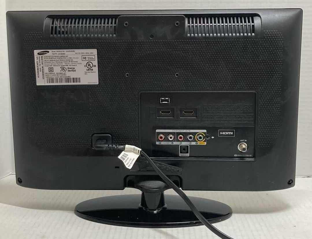 Photo 1 of SAMSUNG 19” TV MONITOR MODEL UN19D4003BD