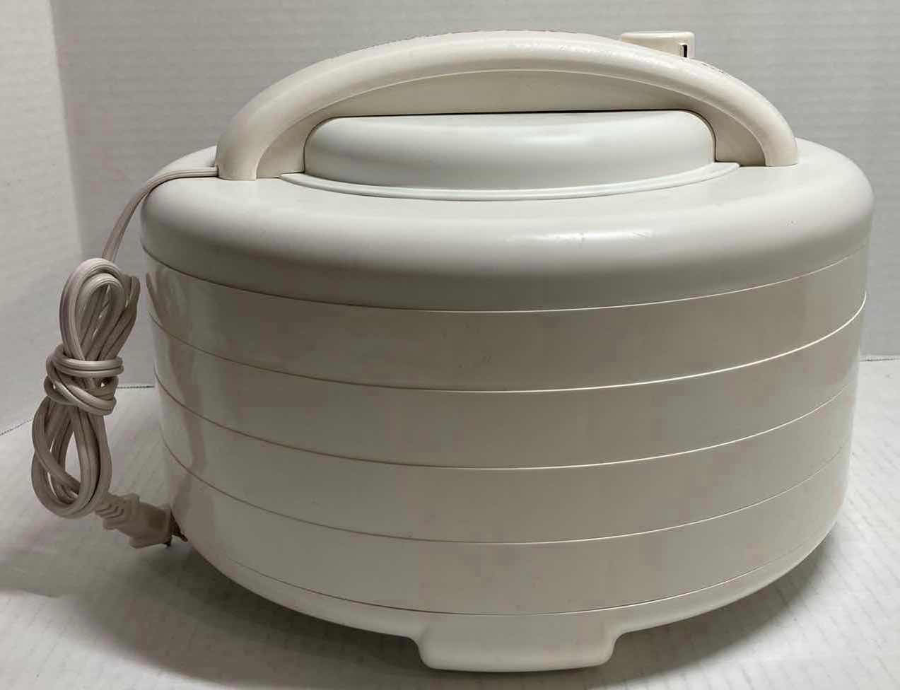 View 3 of NESCO AMERICAN HARVEST FOOD DEHYDRATOR & JERKY MAKER