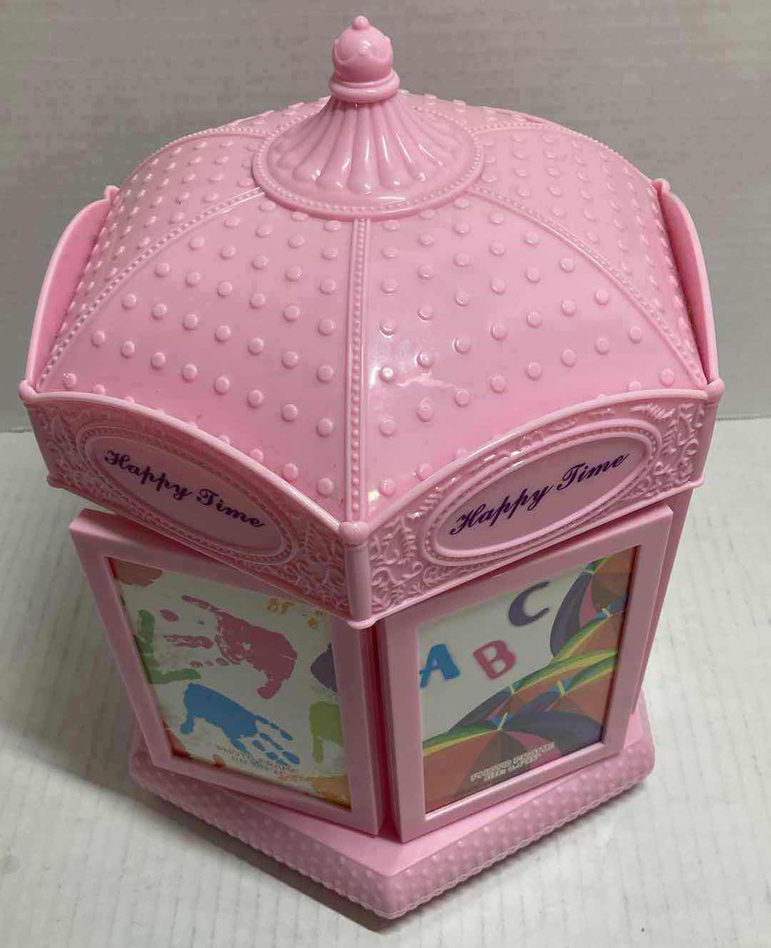 Photo 1 of MEILONGYU PLASTIC CARROUSEL PICTURE FRAME (FRAME SIZE 3.5” X 5”)