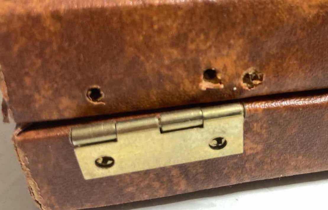 Photo 1 of DOMINOES SET & WOODFIELD COLLECTION CHESS BOARD