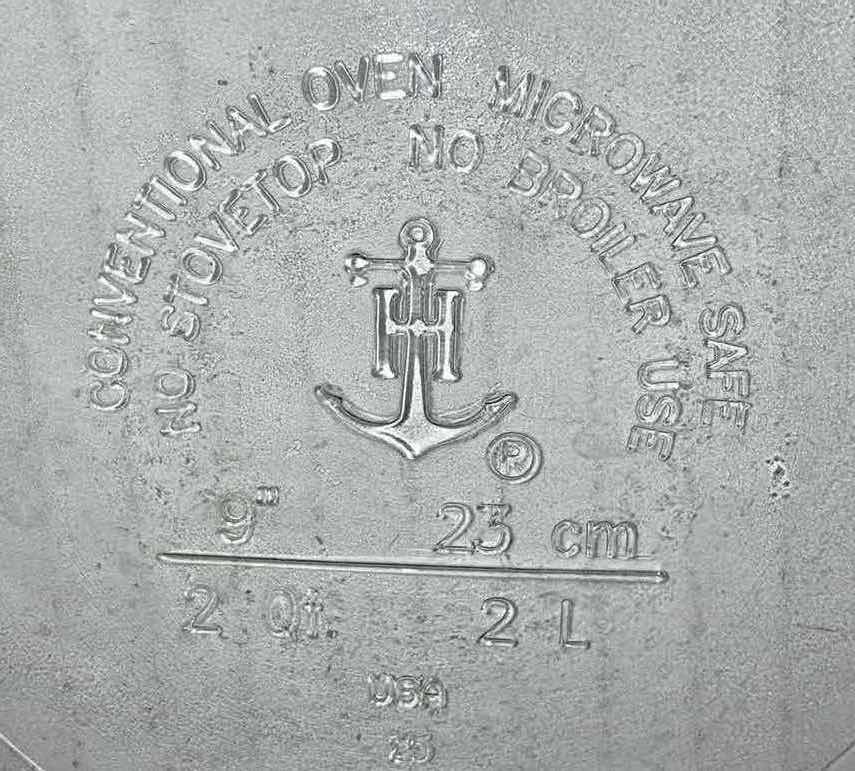 Photo 1 of ANCHOR HAWKING 1QT & 2QT GLASS CASSEROLE BAKING DISHES