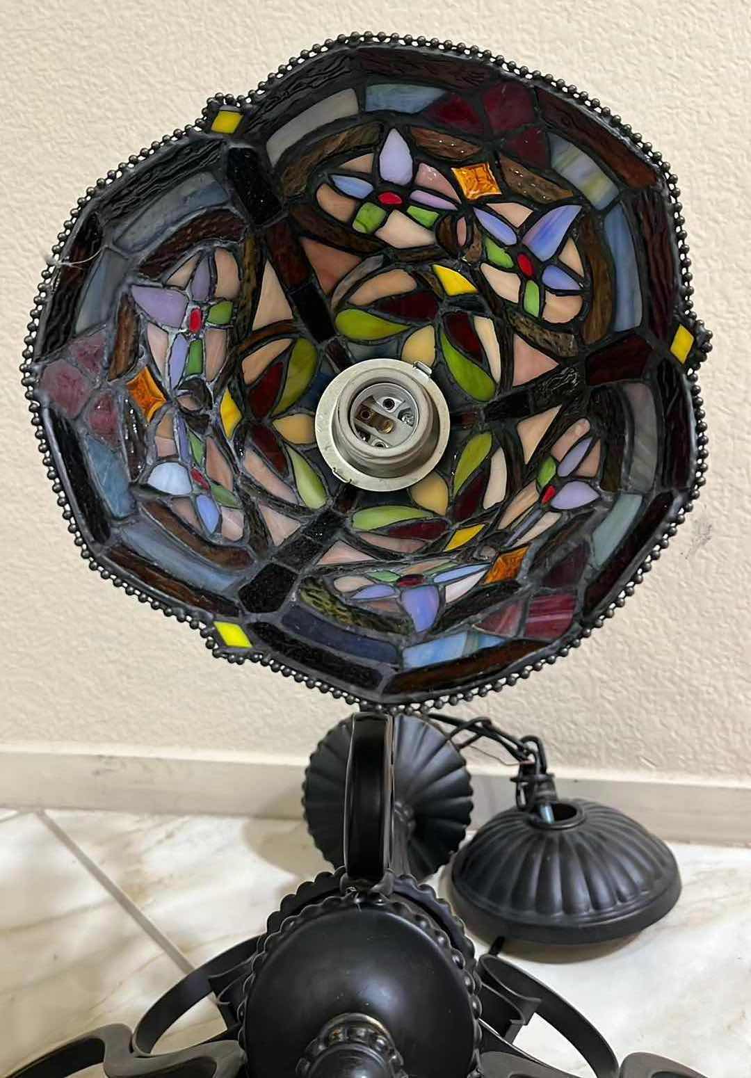 Photo 1 of TIFFANY STYLE AGED BRONZE FINISH STAINED GLASS 3 LIGHT SHADE HANGING PENDANT LIGHT FIXTURE 21.5” X 20.5” H26”