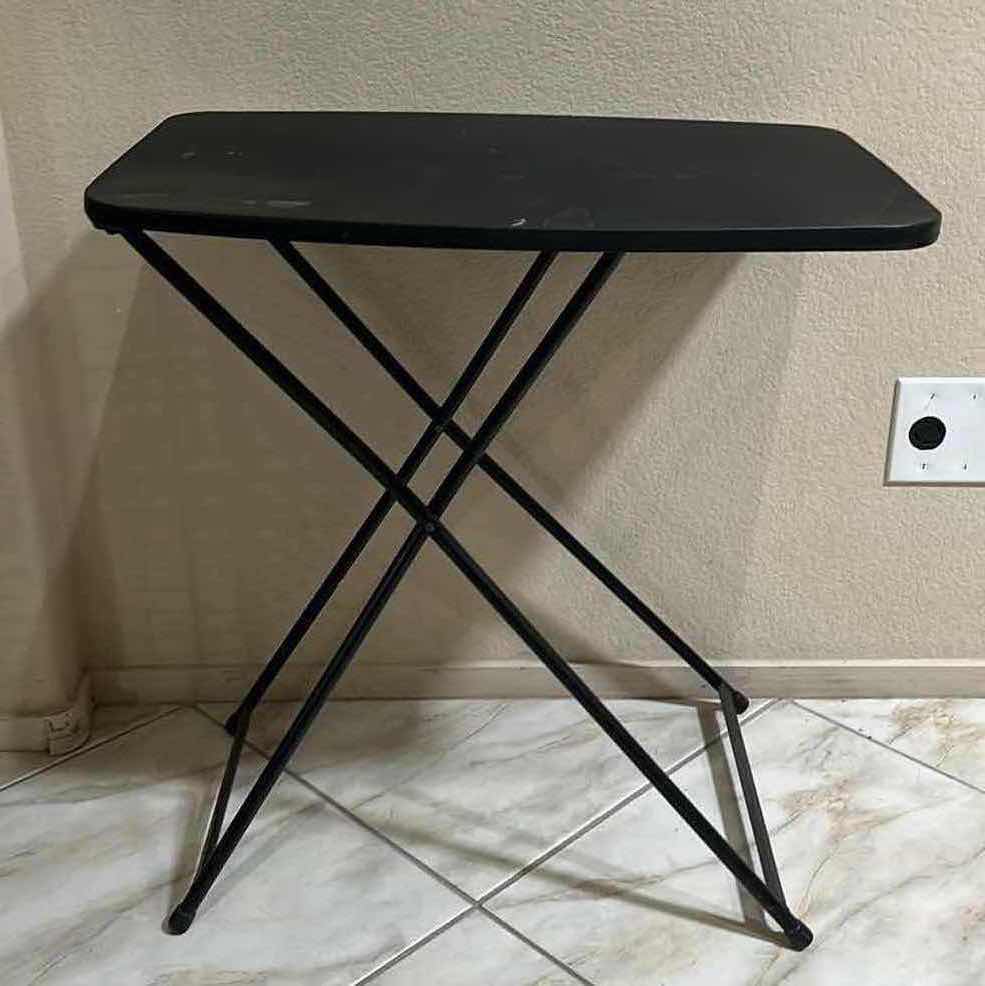 Photo 1 of MAINSTAYS 26” PERSONAL FOLDING TABLE TV TRAY