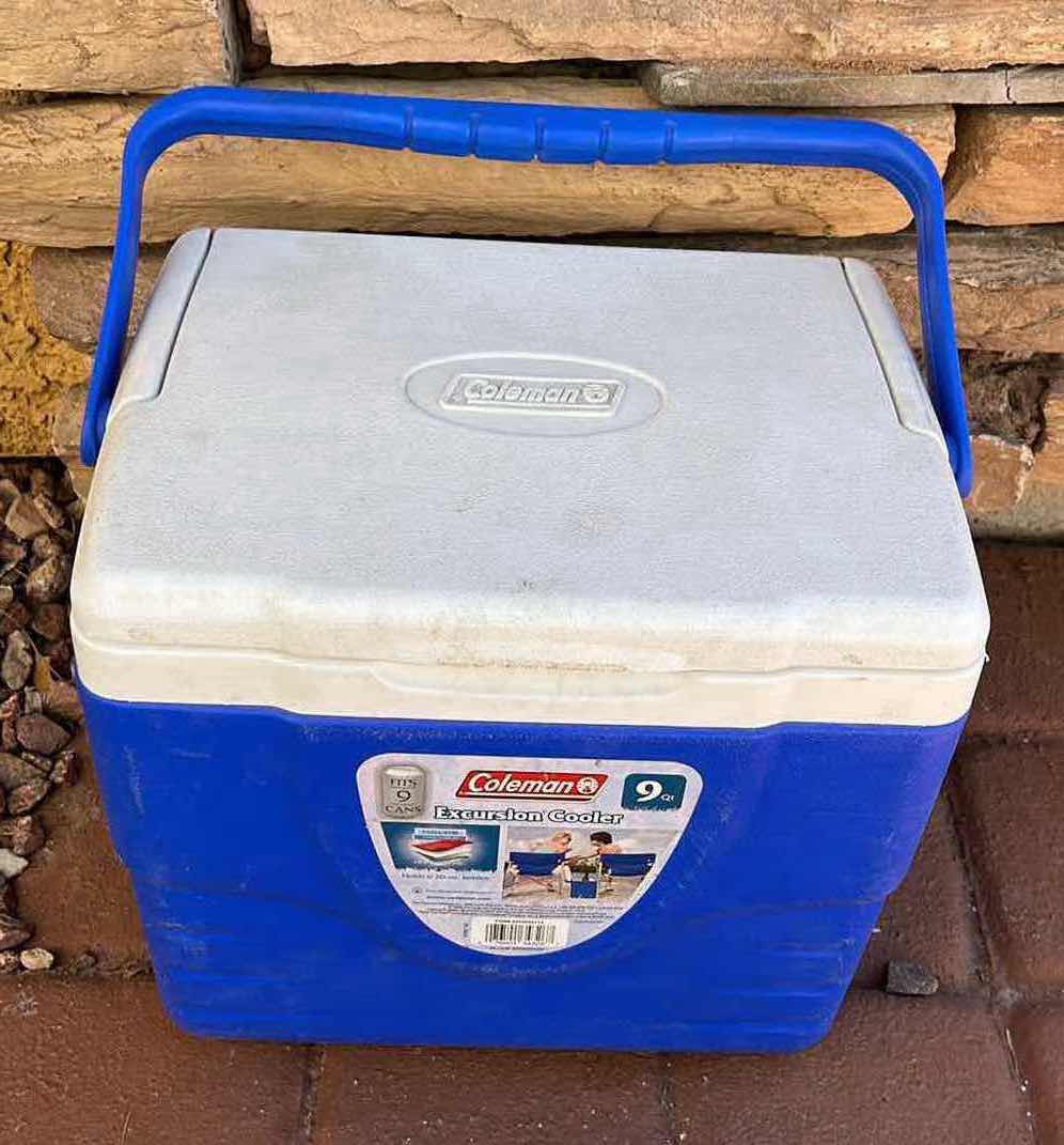 Photo 1 of COLEMAN 9QT EXCURSION ICE BOX COOLER