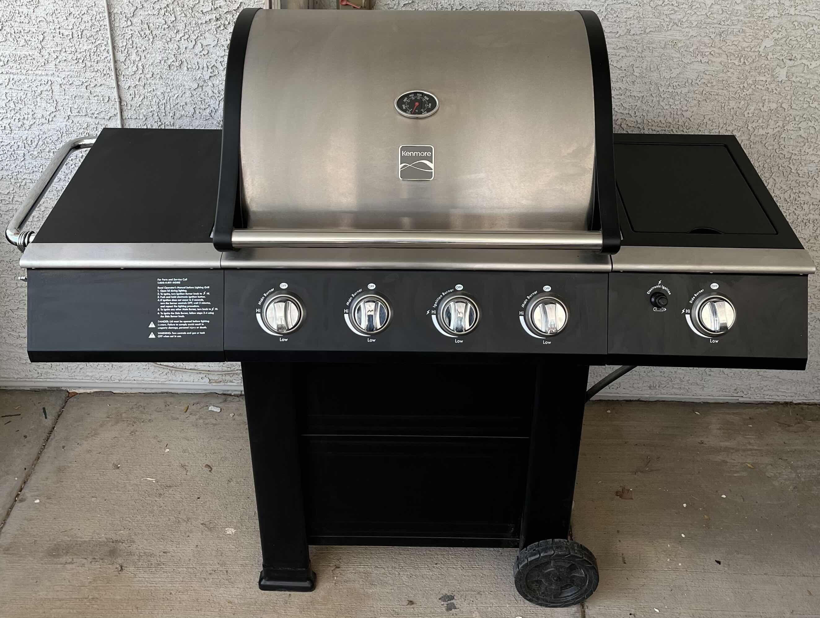Photo 1 of KENMORE STAINLESS STEEL & BLACK 4 BURNER PROPANE GAS GRILL BBQ MODEL 146.16222010 W BBQ ACCESSORIES