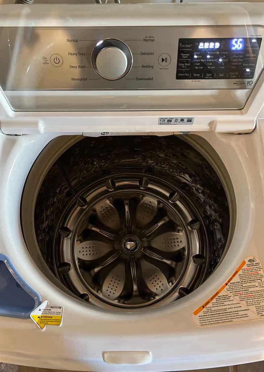 Photo 1 of LG TURBO WASH 3D TECH MEGA CAPACITY 5.5CUFT TOP LOAD SMART WASHER MODEL WT7400CW (READ NOTES)