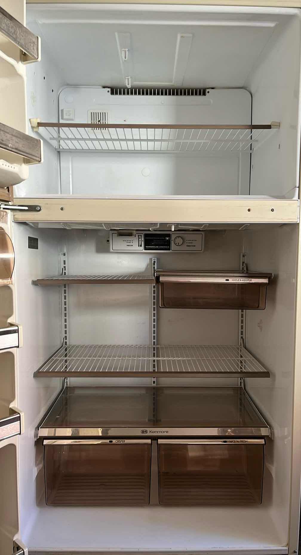 Photo 1 of KENMORE 23.6CUFT REFRIGERATOR MODEL 9654581  (READ NOTES)