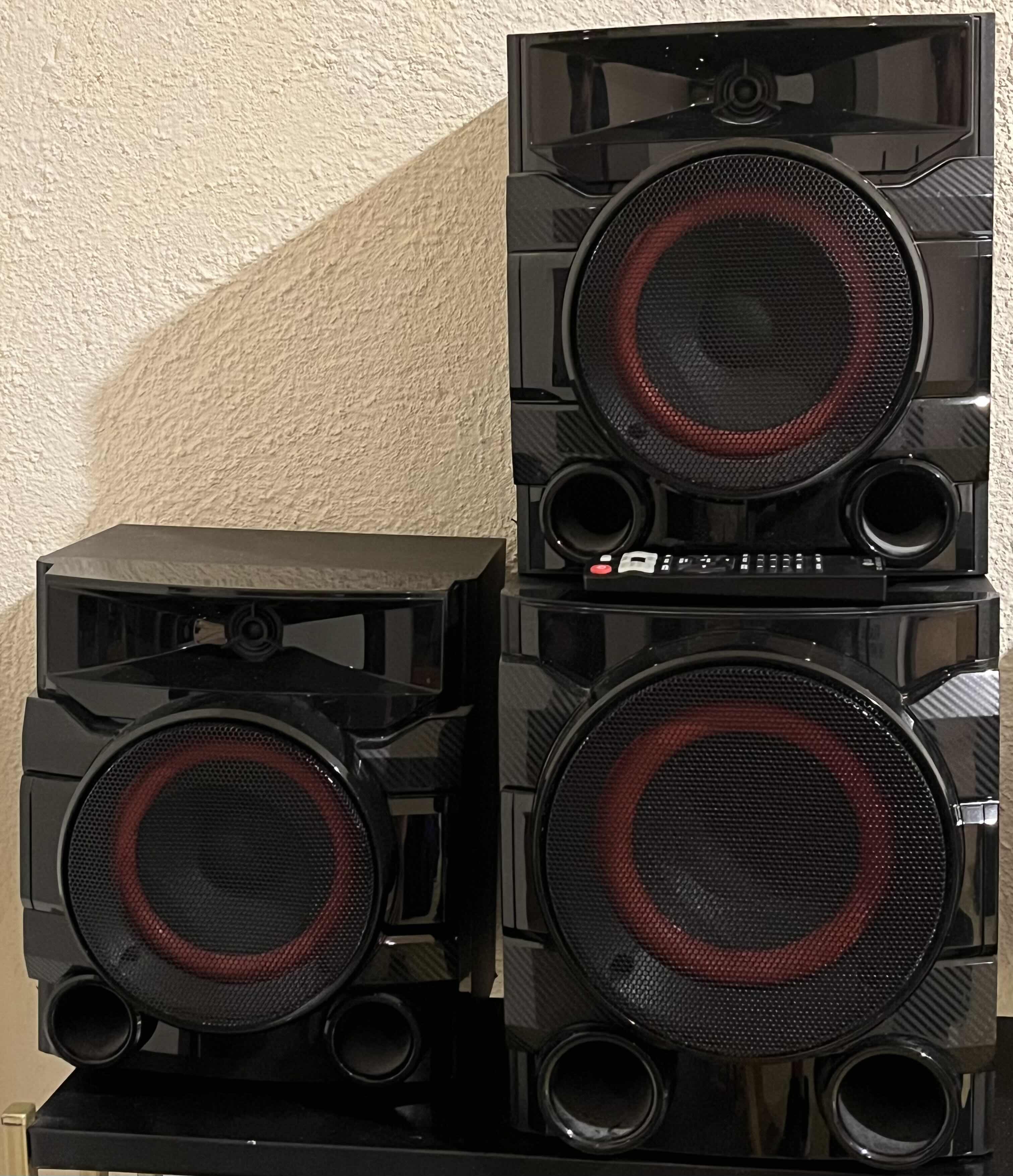 Photo 1 of LG XBOOM HIGH PERFORMANCE MINI HI-FI SYSTEM BLUETOOTH 700W HOME STEREO W REMOTE MODEL CM4550