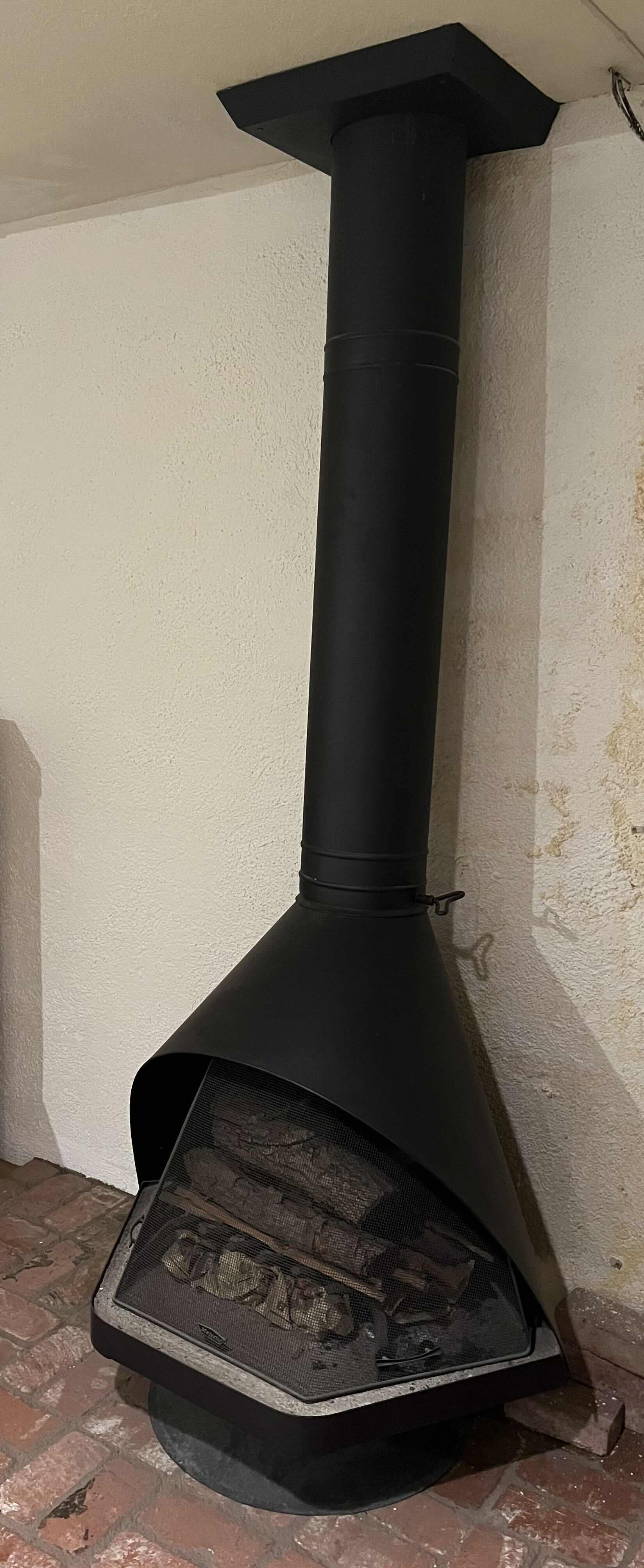 Photo 1 of MAJESTIC MATTE BLACK STEEL MID-CENTURY FIREPLACE 37.25” X 28.25” H90” (READ NOTES)