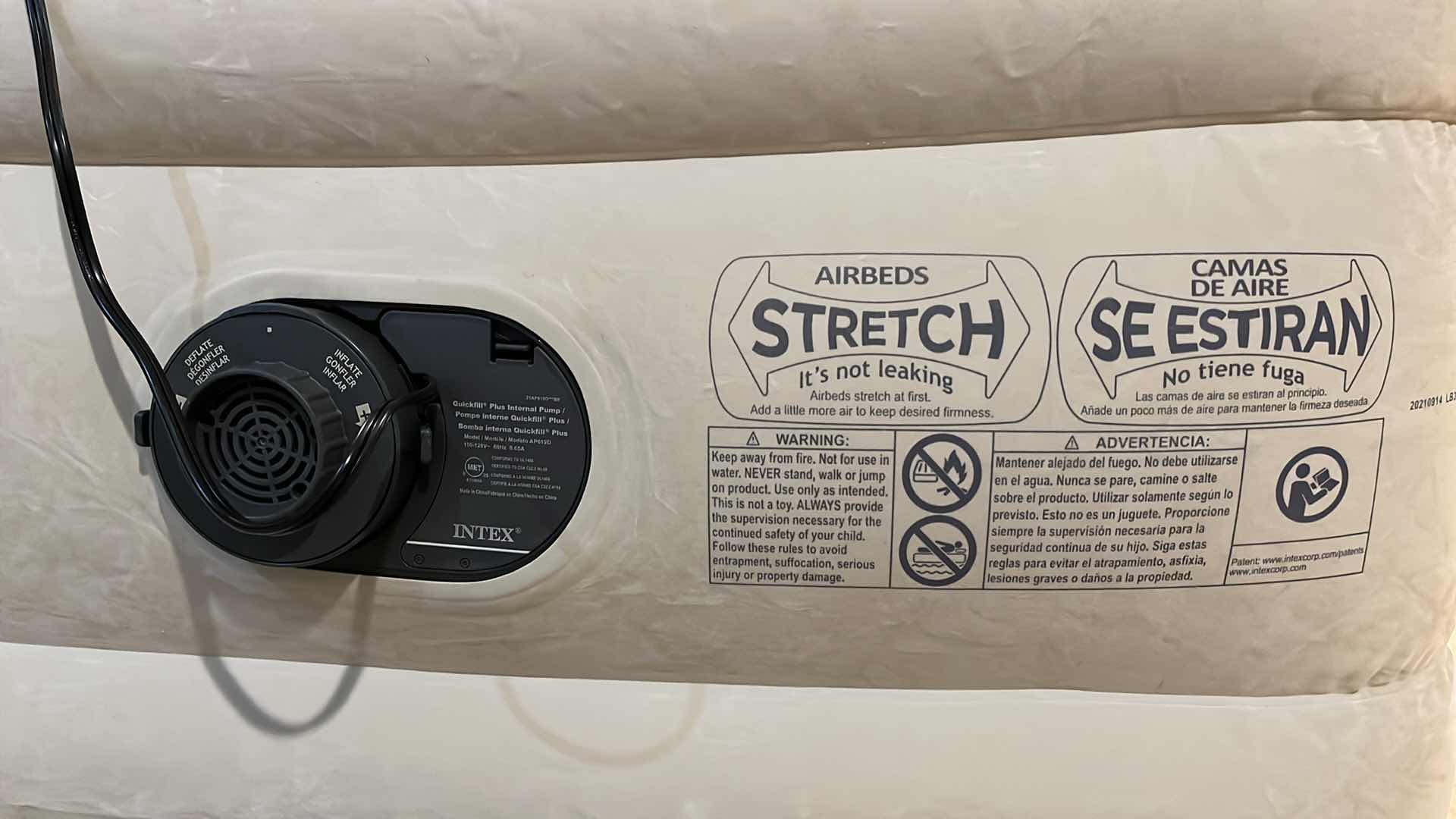 Photo 1 of INTEX DURA-BEAM QUICK FILL PLUS INTERNAL PUMP TWIN SIZE AIR BED W HEADBOARD