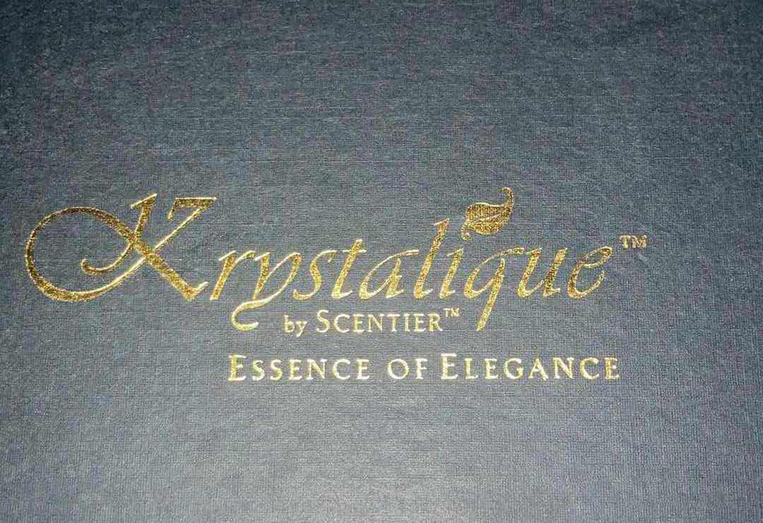 Photo 1 of KRYSTALIQUE BY SCENTIER “ESSENCE OF ELEGANCE” CRYSTAL OIL DIFFUSER LAMP H8”