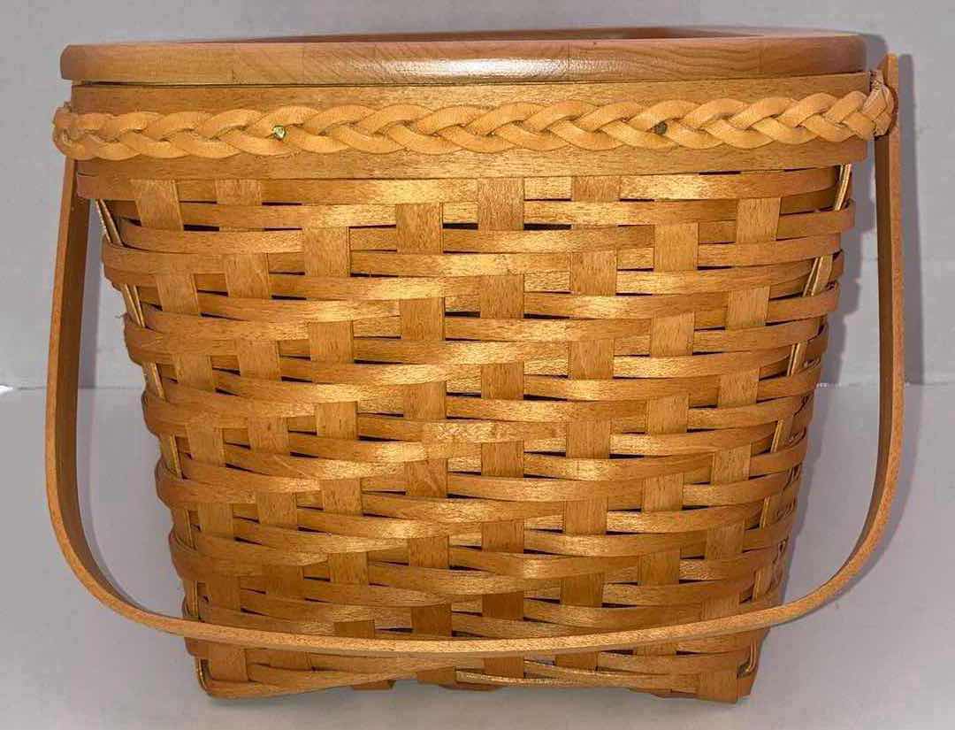 Photo 1 of LONGABERGER 2000 FOUNDERS MARKET MAPLE WOOD BASKET W LID AND BASKET PROTECTOR 14.75” X 10” H8”