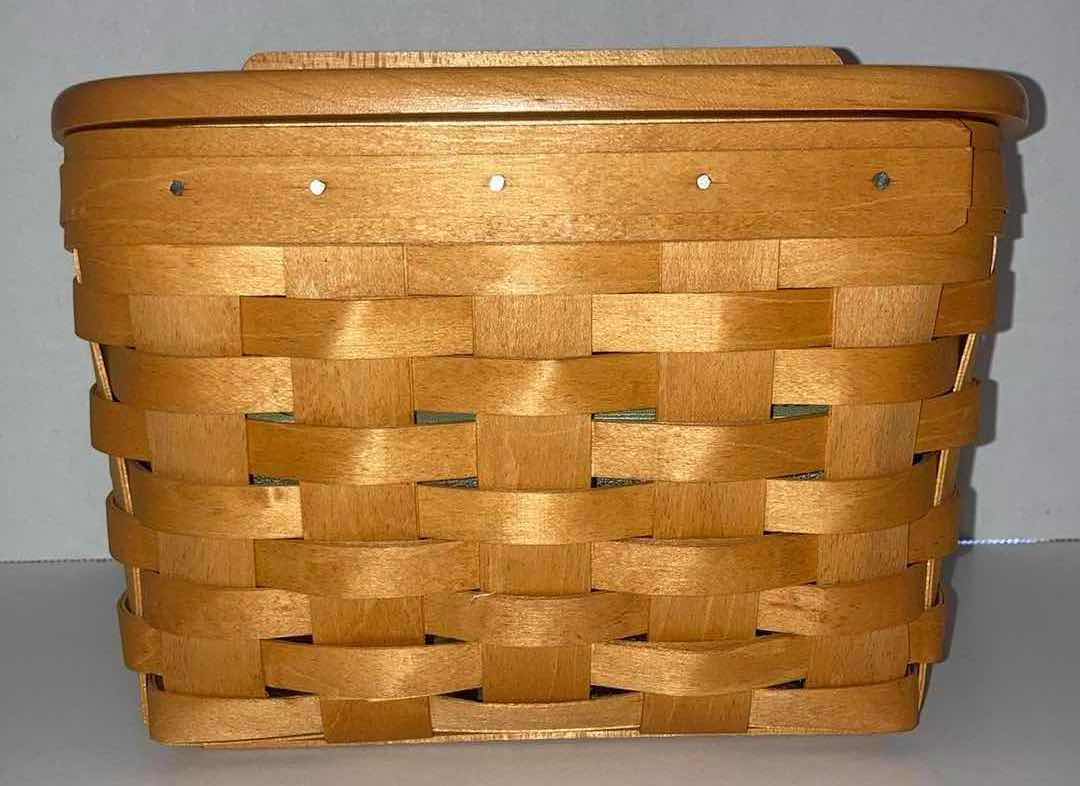 Photo 1 of LONGABERGER CLASSIC RECIPE MAPLE WOOD BASKET W LID & BASKET PROTECTOR 8.5” X 6” H6”