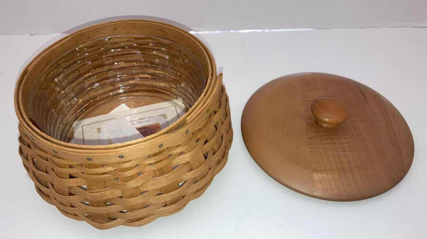 Photo 1 of LONGABERGER 2004 OATMEAL HOSTESS HALLOWEEN MAPLE WOOD BASKET W LID & BASKET PROTECTOR 6” X 6” H5”