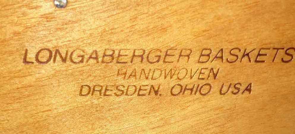 Photo 1 of LONGABERGER 2002 ALL ANERICAN CASSEROLE PIE MAPLE WOOD BASKET W RED PLAID FABRIC LINER & BASKET PROTECTOR 10.5” X 10.5” H3.5”
