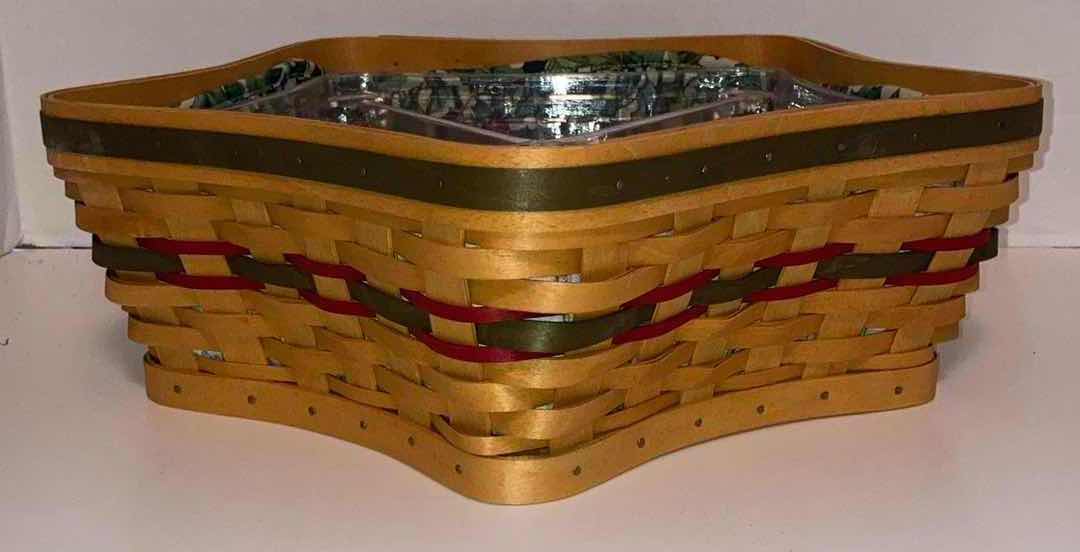 Photo 1 of LONGABERGER 2001 HOLIDAY HOSTESS RED SHINING STAR MAPLE WOOD BASKET W MISTLETOE FABRIC LINER & BASKET PROTECTOR 14” X 14” H5.25”