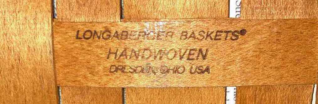 Photo 1 of LONGABERGER 1995 MEDIUM & SMALL WALL HANGING KEY MAPLE WOOD BASKETS W PLAID FABRIC LINER & BASKET PROTECTOR (9.25” X 5” H5” & 7” X 5” H3.5”)