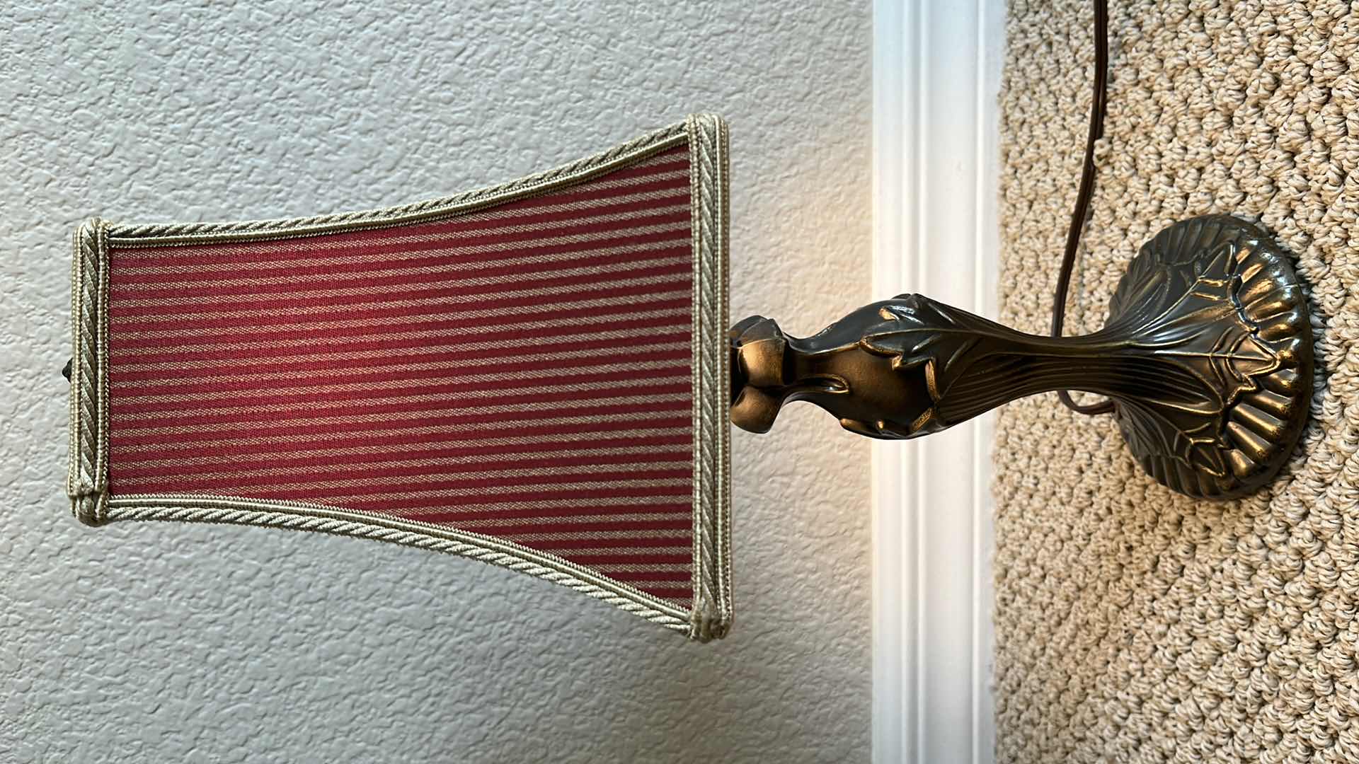 Photo 1 of ANTIQUE ORNATE BRONZE DESIGN BASE W PINSTRIPED SHADE LAMP 8.5” X 16.5”