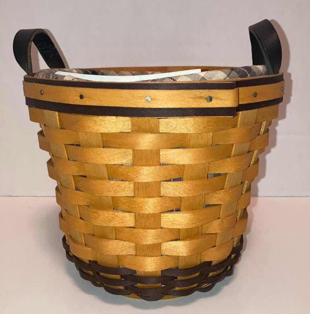 Photo 1 of LONGABERGER 2001 GOLF CLUB MAPLE WOOD BASKET W PLAID FABRIC LINER & BASKET PROTECTOR 6.75” X 6.75” H6”