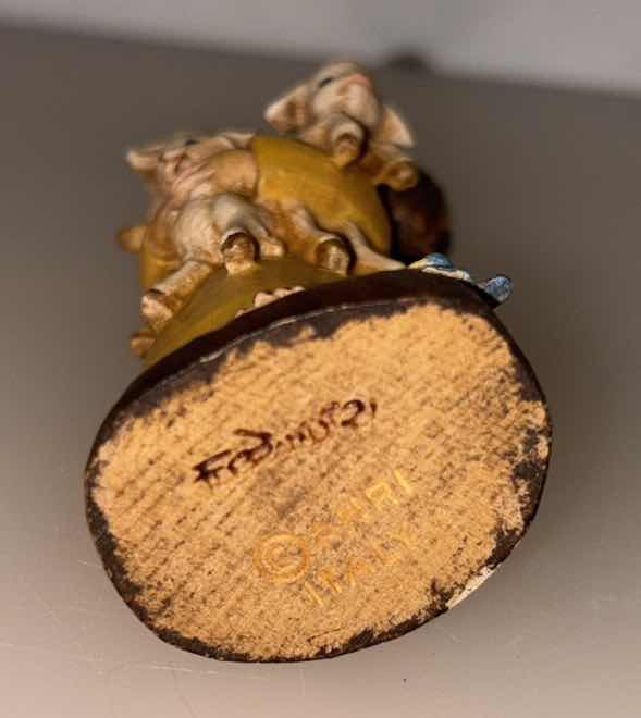 Photo 1 of ANRI MADE IN ITALY FERRANDIZ “SPRING ARRIVALS” HANDCARVED WOOD FIGURINE 1” X 1.5” H3”