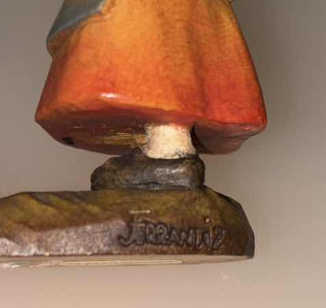 Photo 7 of ANRI MADE IN ITALY FERRANDIZ “COURTING” HANDCARVED WOOD FIGURINE 1.5” X 3” H3.25”