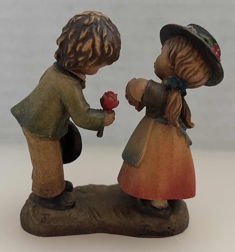 Photo 4 of ANRI MADE IN ITALY FERRANDIZ “COURTING” HANDCARVED WOOD FIGURINE 1.5” X 3” H3.25”