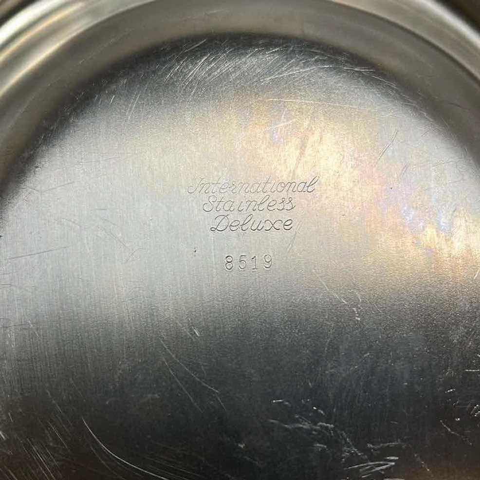 Photo 5 of INTERNATIONAL STAINLESS STEEL BREAD SERVING TRAY 8519 7” X 11.25” H1”