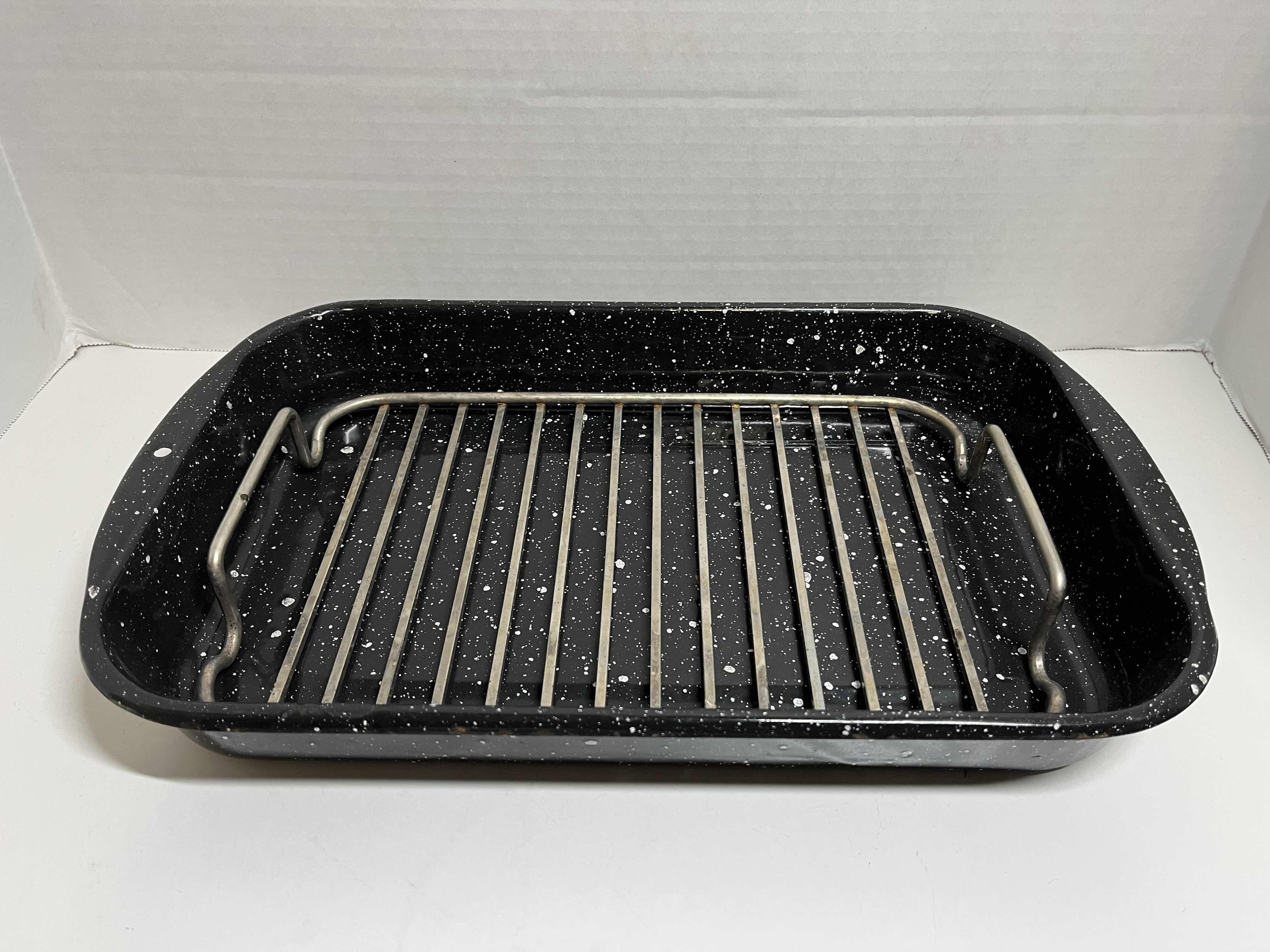 Photo 1 of GRANITE WARE ROASTING PAN W RACK 15” X 10” H2”
