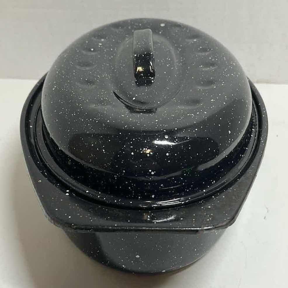 Photo 2 of GRANITE WARE ROASTING PAN W LID 13” X 8” H3”