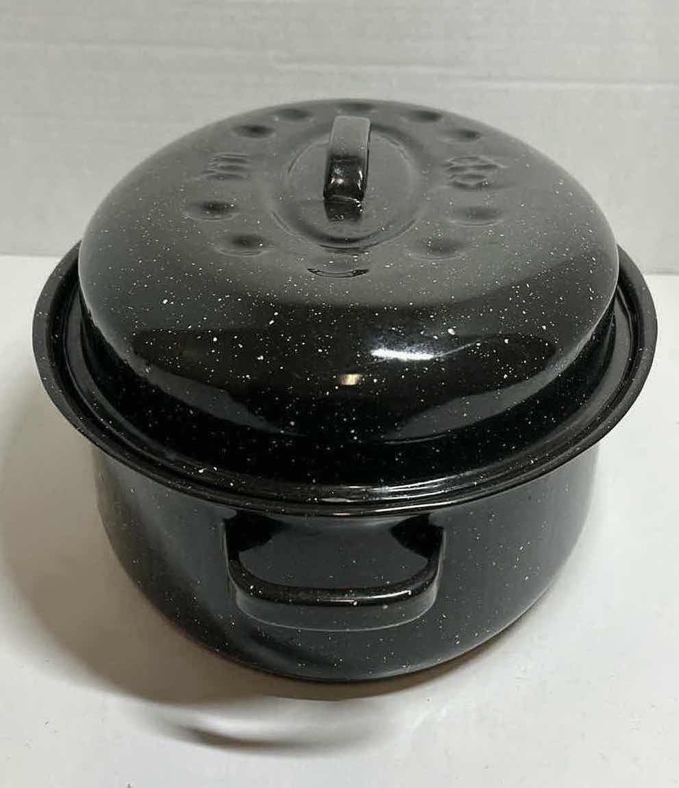 Photo 1 of GRANITE WARE ROASTING PAN W LID 14” X 10” H3.5”