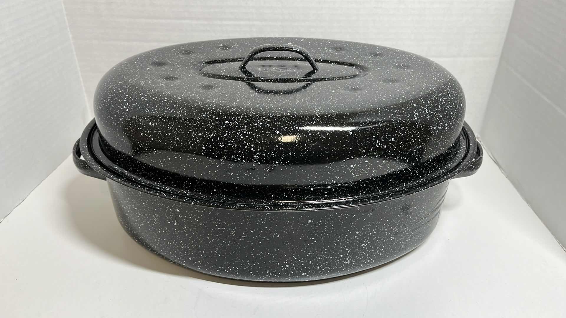 Photo 1 of GRANITE WARE ROASTING PAN W LID 16” X 12” H4.25”