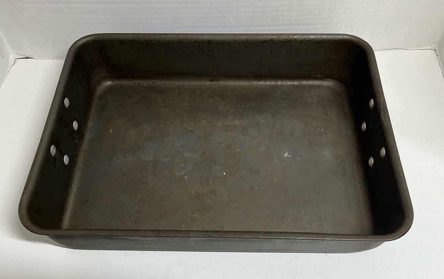 Photo 1 of ANODIZED RECTANGLE ROASTING PAN 14.5” X 10.75” H3”