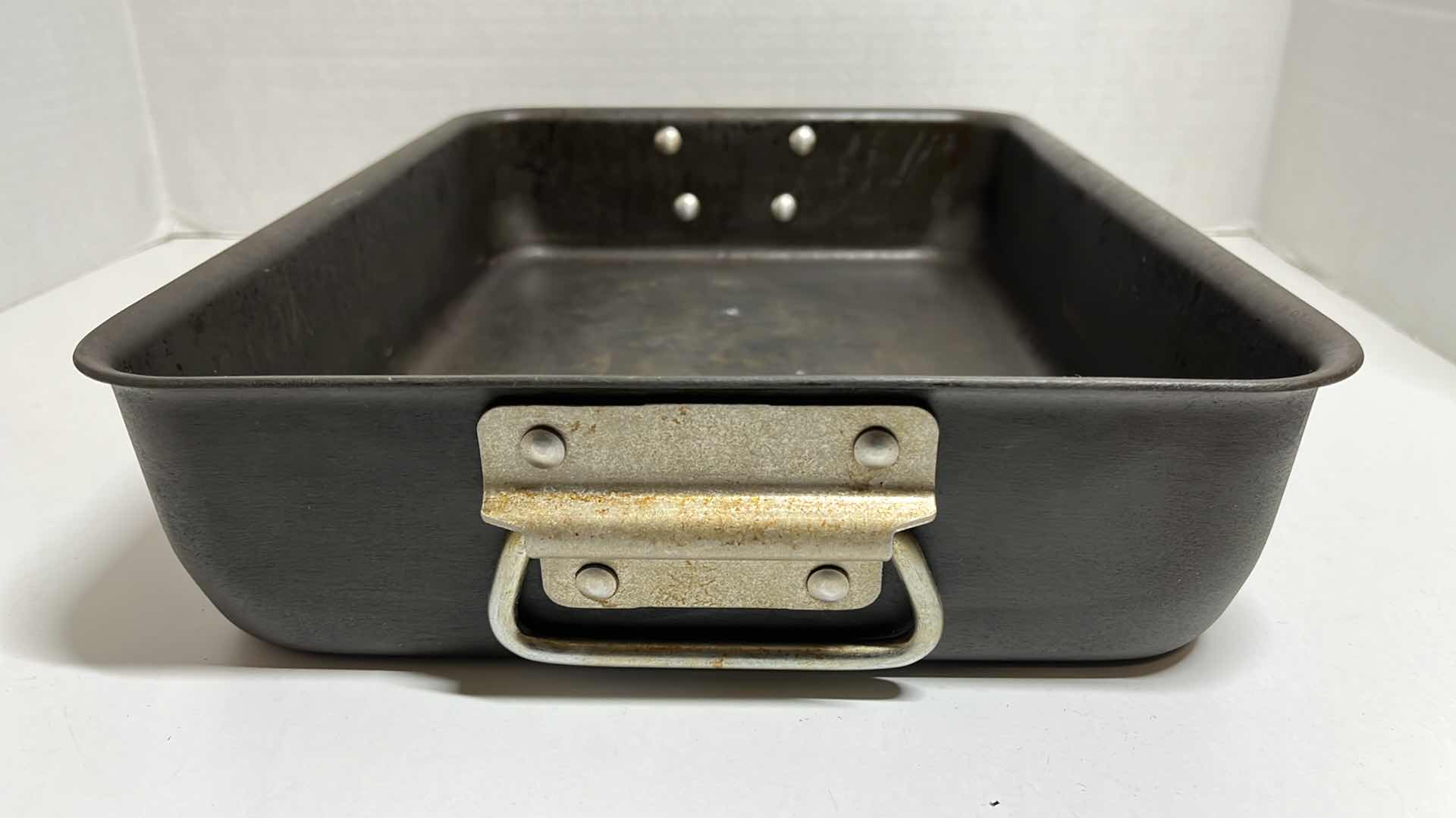 Photo 1 of ANODIZED RECTANGLE ROASTING PAN 14.5” X 10.75” H3”