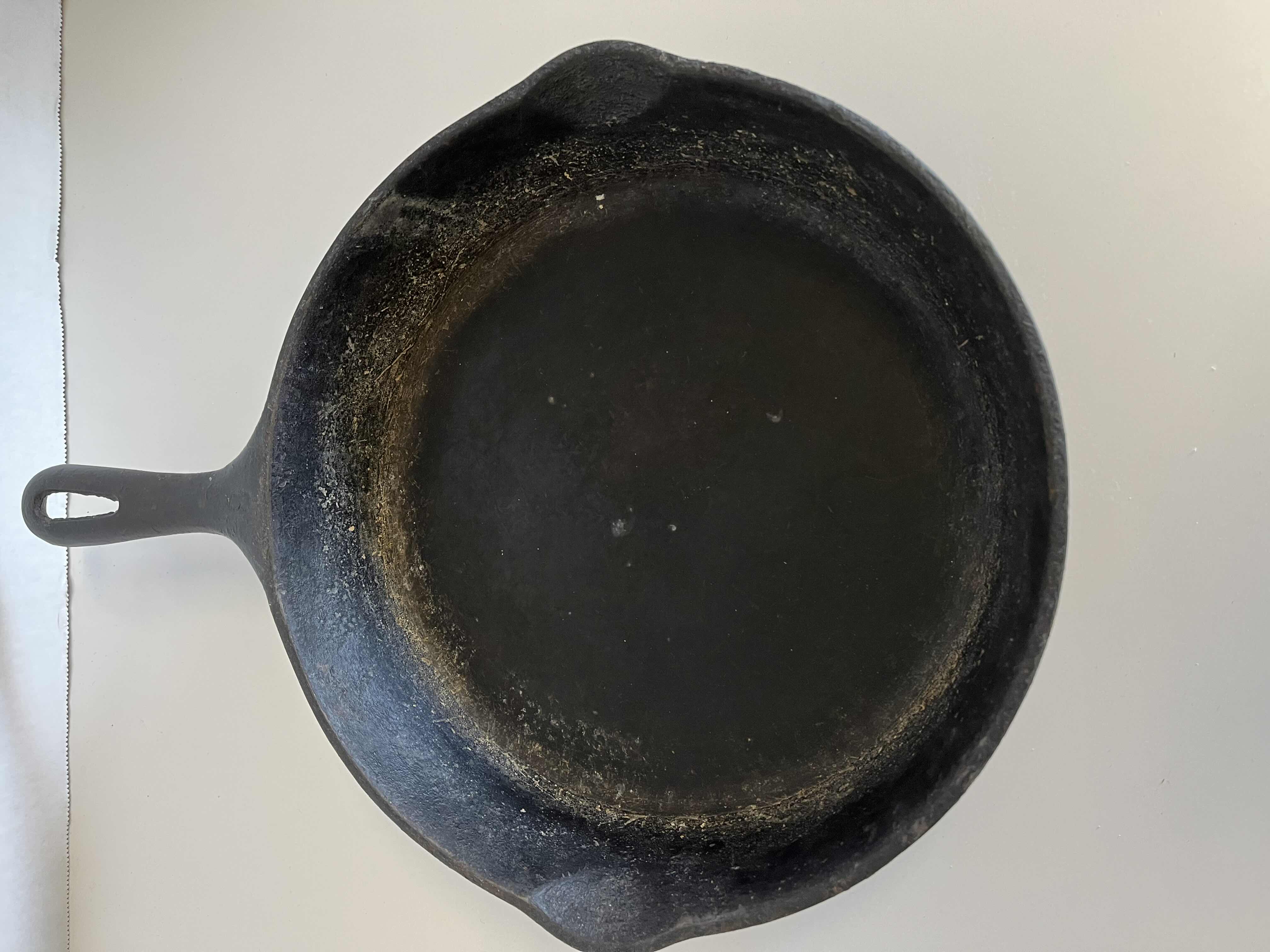 Photo 1 of CAST IRON SKILLET 10.5”