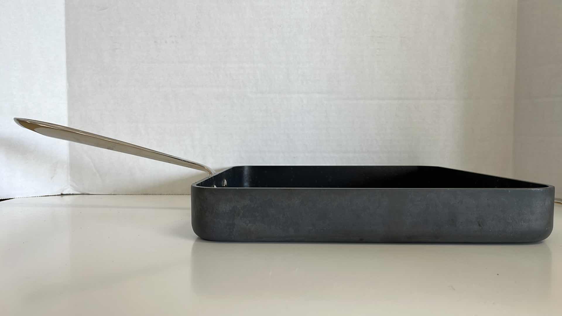 Photo 2 of ALL CLAD NON-STICK SQUARE SKILLET 11” X 11” H1.5”