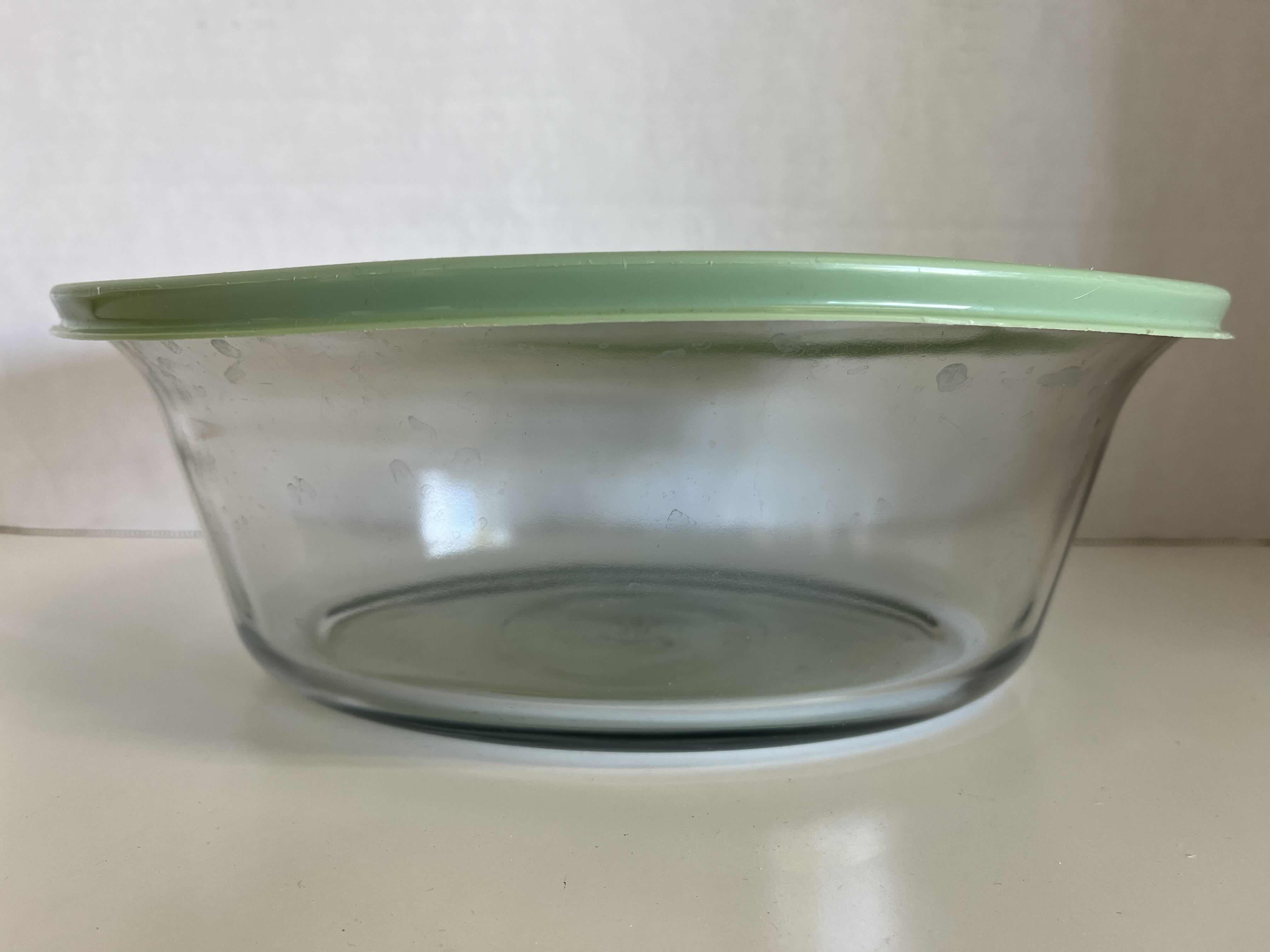 Photo 2 of ANCHOR HOCKING MARTHA STEWART EVERYDAY 3.2QT GLASS FOOD STORAGE CONTAINER W RUBBER LID 9.25” X 11.5” H4”