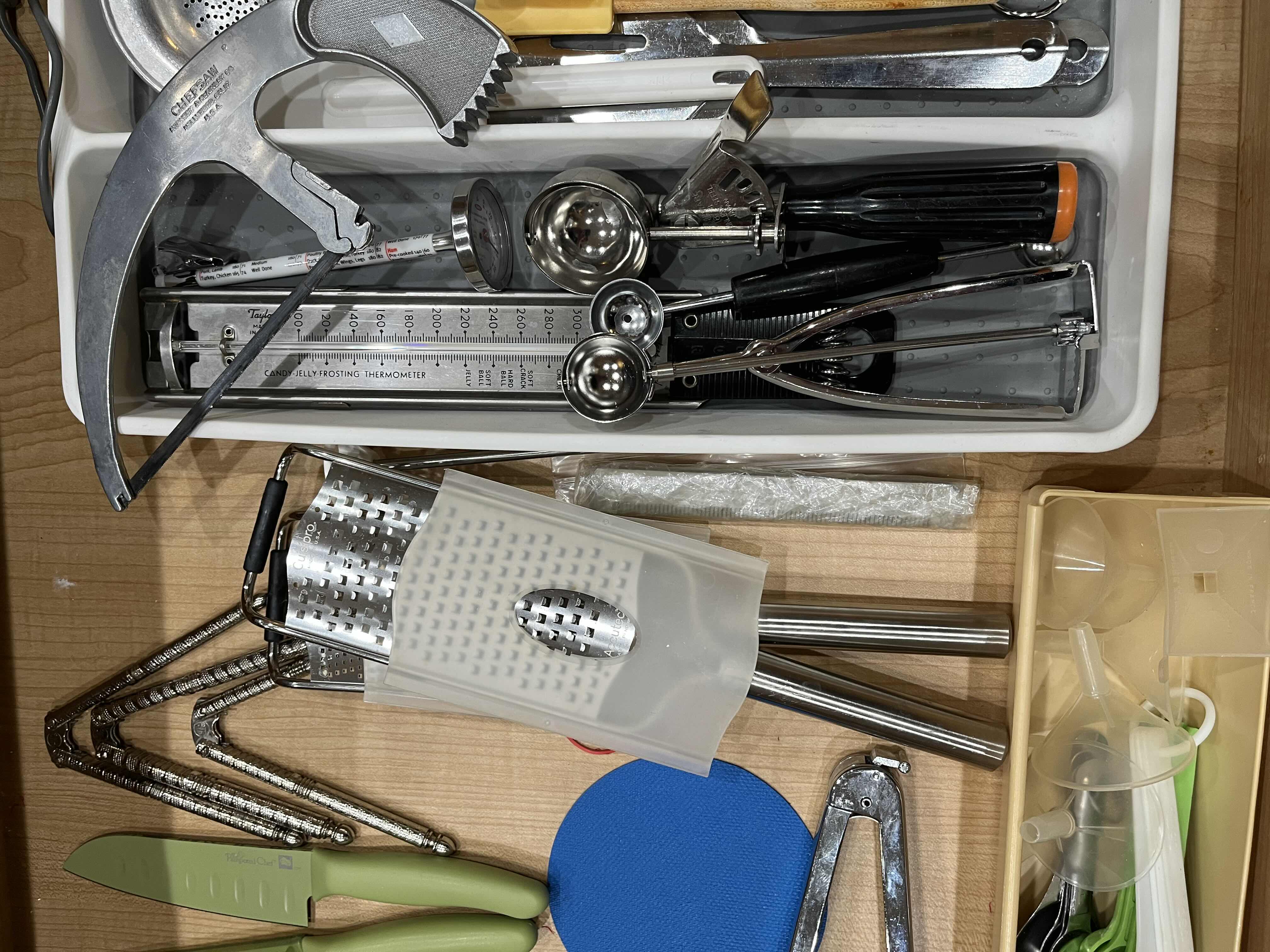 Photo 1 of CONTENTS OF DRAWER-KITCHEN CUTLERY, COOKING & BAKING UTENSILS -VARIOUS PURPOSES