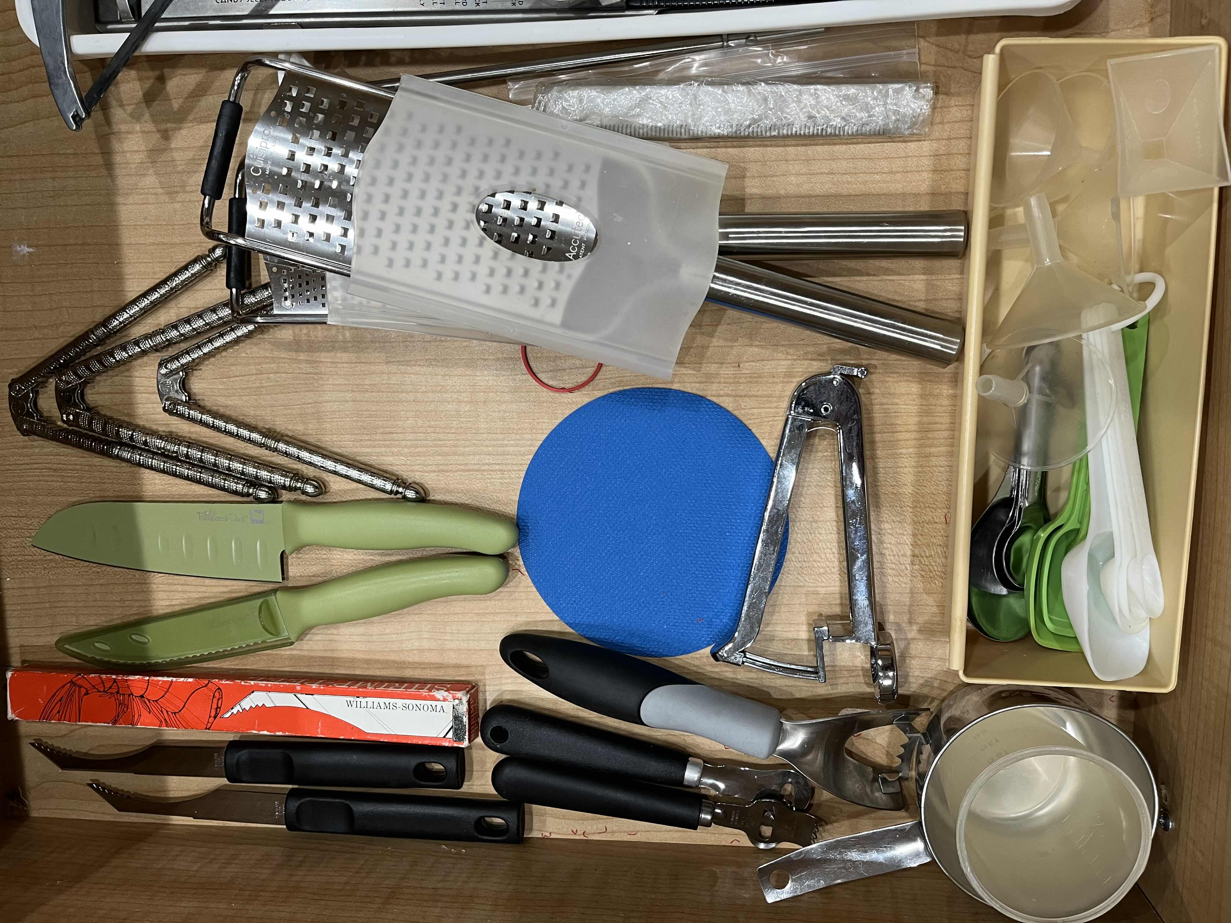 Photo 1 of CONTENTS OF DRAWER-KITCHEN CUTLERY, COOKING & BAKING UTENSILS -VARIOUS PURPOSES