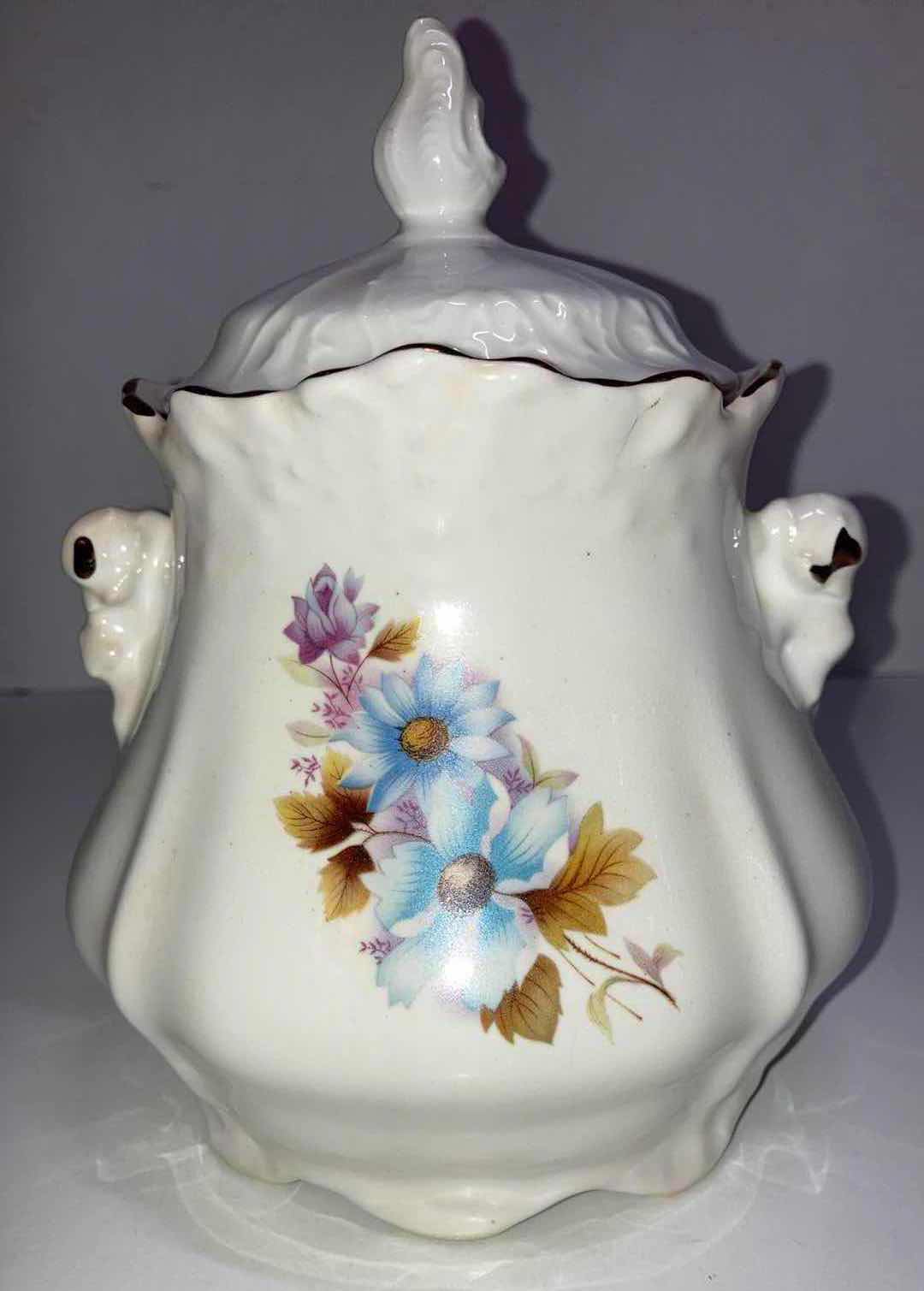 Photo 1 of HOUSE OF WEBSTER 1930s HAND PAINTED BLUE FLOWER CERAMIC COOKIE JAR W LID 6” X H7.75”