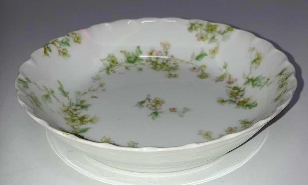 Photo 1 of HAVILAND CHARONNE LIMOGES PORCELAIN VEGETABLE BOWL 9” W DESERT BOWL 5”