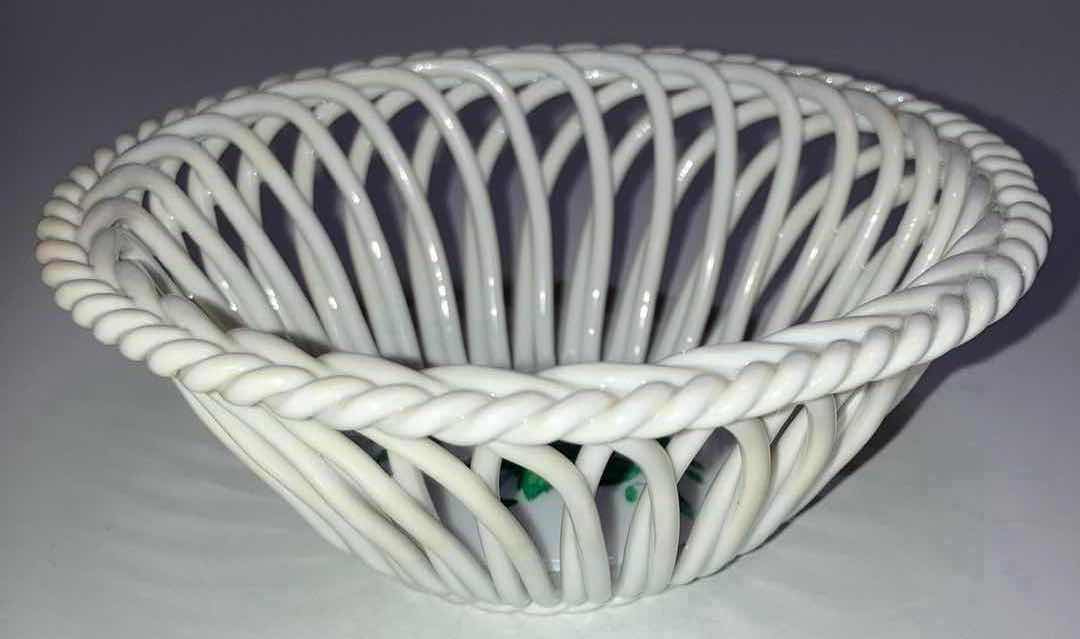 Photo 1 of HEREND HUNGARY GREEN BOUQUET SMALL OPENWORK BASKET 4.75”