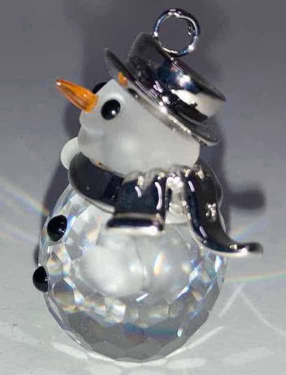 Photo 1 of  SWAROVSKI CRYSTAL CLASSIC SNOWMAN RHODIUM ORNAMENT H1.5”