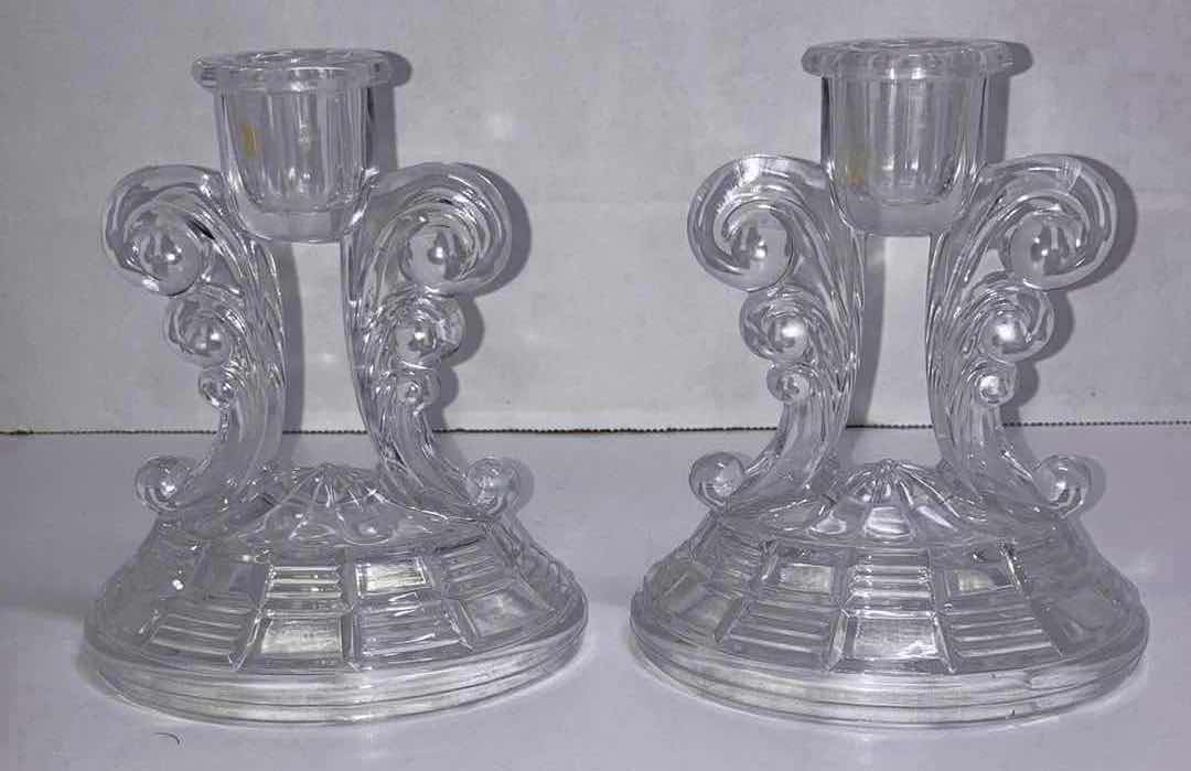 Photo 4 of INDIANA GLASS FOOTED CONSOLE BOWL SET W CANDELSTICK HOLDERS (10” X 8.5” H3.75” & H5.5”)