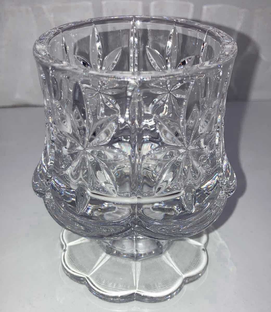 Photo 1 of  PARTYLITE LEAD CRYSTAL COTTAGE LIGHT VOTIVE CANDEL HOLDER (4)  3.5” X H3.5”