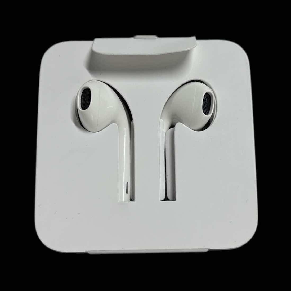Photo 1 of NEW APPLE AIR POD HEADPHONES W LIGHTNING CONNECTOR, WIRED EARBUDS FOR iPHONES W BUILT IN REMOTE TO CONTROL MUSIC, PHONE CALLS & VOLUME